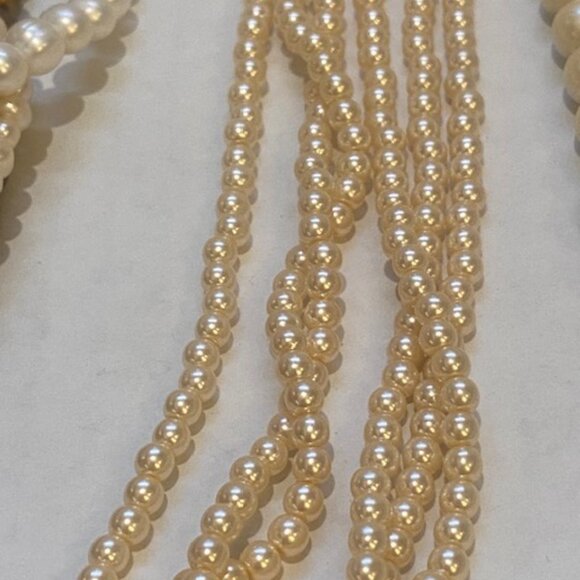 Vintage Faux Pearl necklace Lot. Fashion. 5 necklaces - Picture 2 of 6